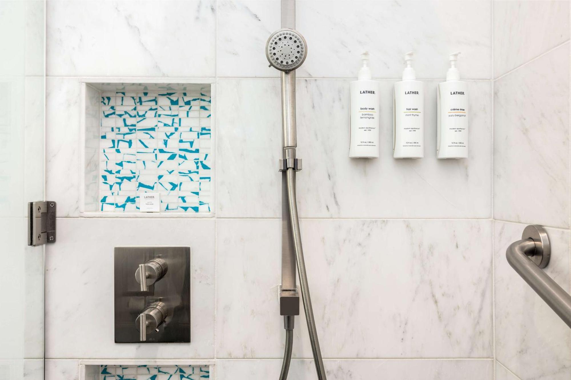 The Art Denver, Curio Collection By Hilton Hotel 4*