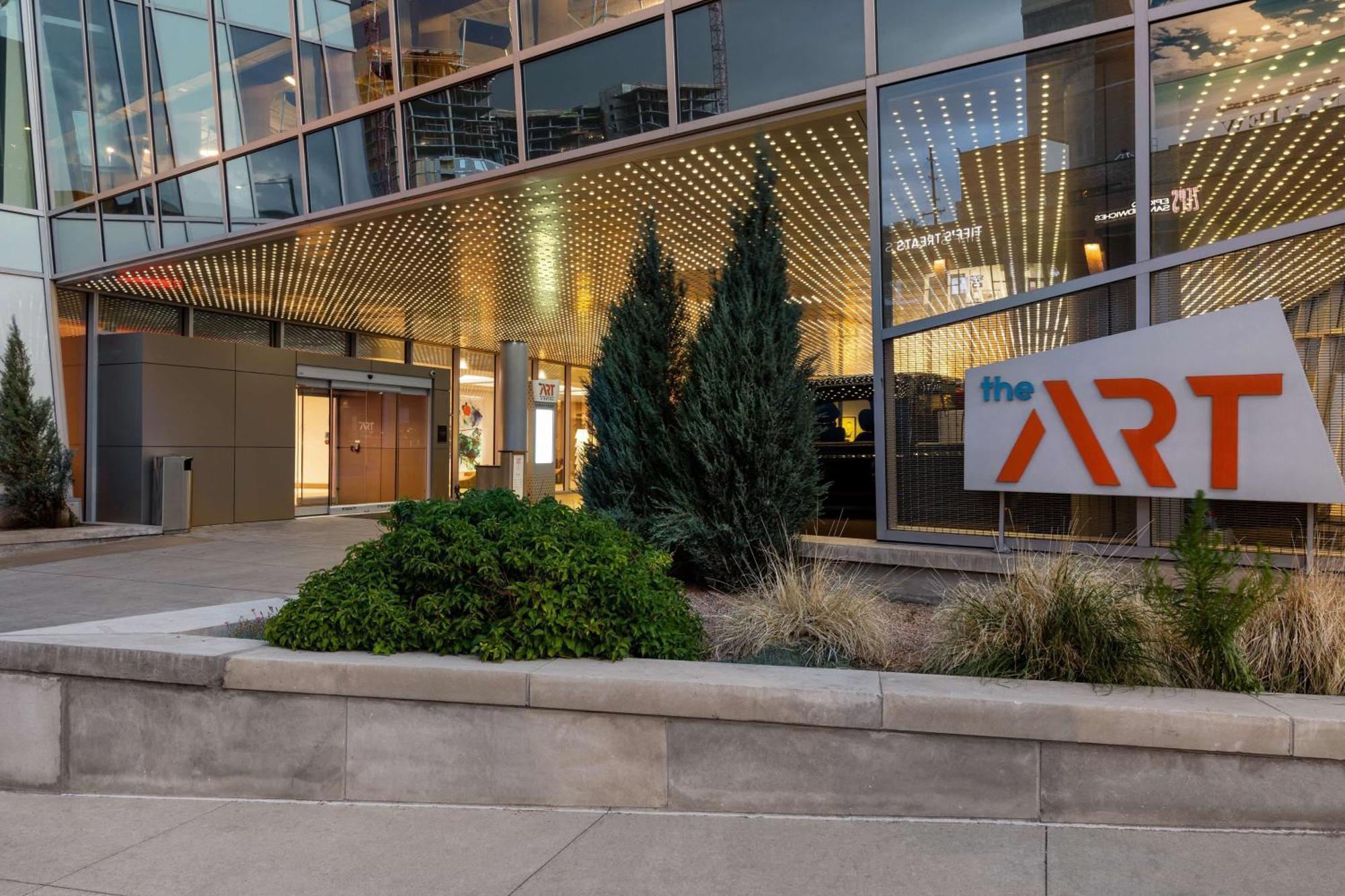 Hotel The Art Denver, Curio Collection By Hilton